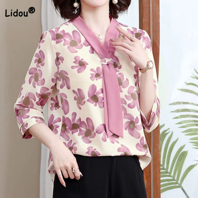 Women's Elegant Fashion 3/4 Sleeve Floral Printed Chiffon T-shirt Summer New Casual Scarf Collar Loose Tops Female Clothing
Women's Elegant Fashion 3/4 Sleeve Floral Printed Chiffon T-shirt Summer New Casual Scarf Collar Loose Tops Female Clothing