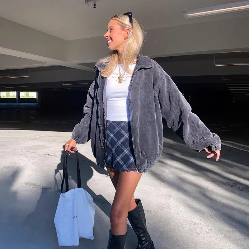 2021 Autumn and Winter New Fashion Street Style Women's New Long-sleeved Lapel Zipper Cardigan Loose and Thin Ladies Warm Jacket
2021 Autumn and Winter New Fashion Street Style Women's New Long-sleeved Lapel Zipper Cardigan Loose and Thin Ladies Warm Jacket