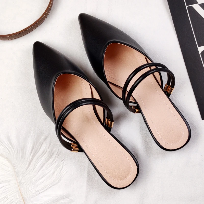 

2022 summer new fashion outdoor slippers women Korean edition pointed leather flat black Moeller shoe history free delivery