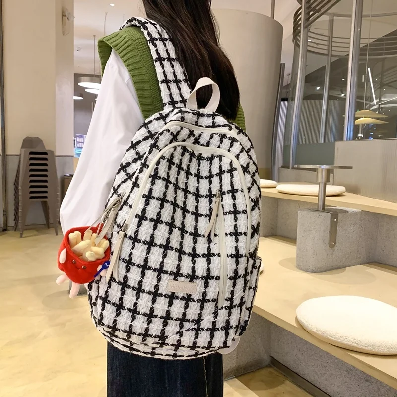 2023 New Lattice Woman Backpack Winter Design Casual Travel Bagpack School Bag For Teenage Girls Boys
2023 New Lattice Woman Backpack Winter Design Casual Travel Bagpack School Bag For Teenage Girls Boys