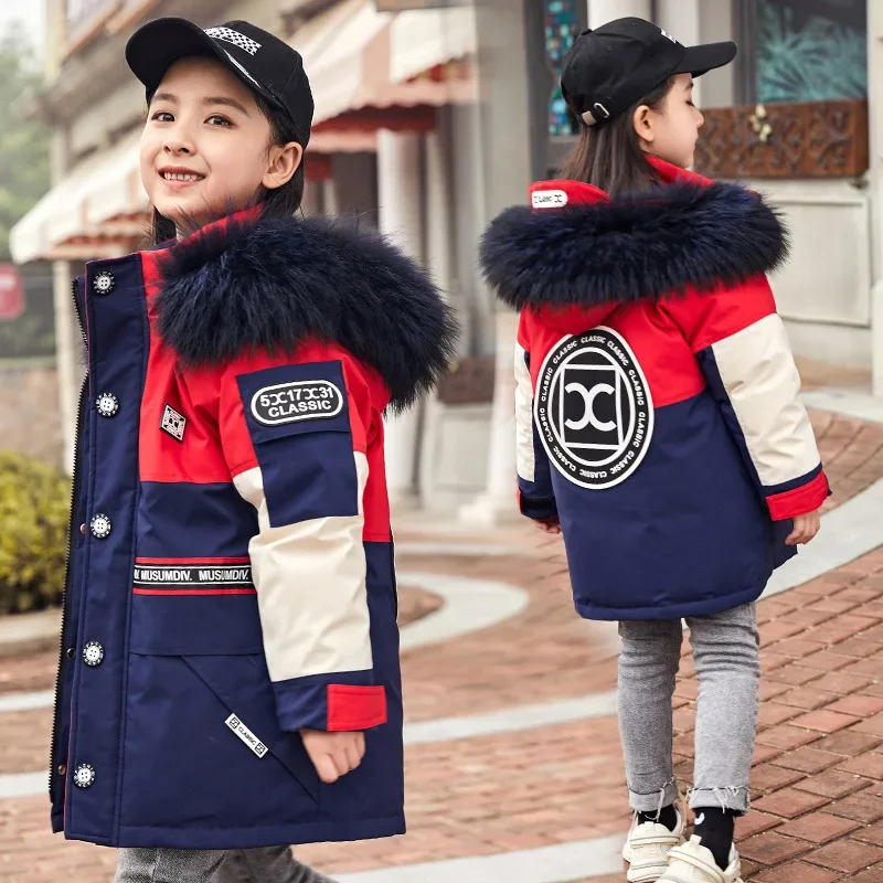 2023 New Boys Winter Clothes Thickened Long Section Down Outerwear with Big Fur Collar Fashionable and Stylish Boys' Winter Coat
2023 New Boys Winter Clothes Thickened Long Section Down Outerwear with Big Fur Collar Fashionable and Stylish Boys' Winter Coat
