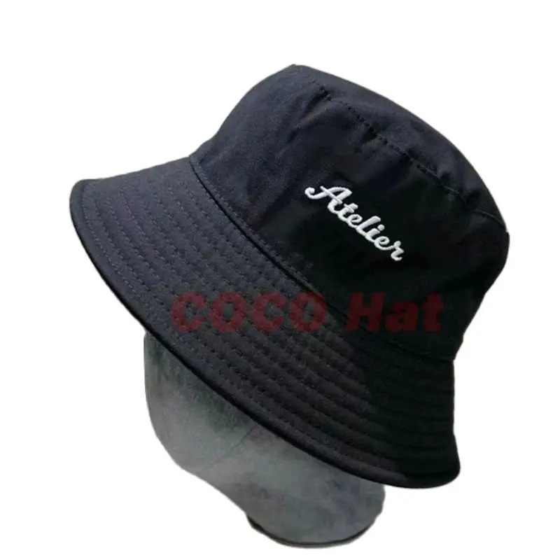 Women 276113 Hat 23ss Spring Summer Cotton Bucket Hat Embroidery Letter Logo Fashion Luxury Outdoor Beach Hat Design Sun Protect
Women 276113 Hat 23ss Spring Summer Cotton Bucket Hat Embroidery Letter Logo Fashion Luxury Outdoor Beach Hat Design Sun Protect