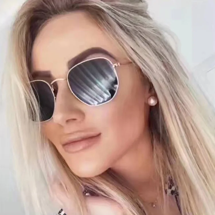 Brand 2022 Vintage Sunglasses Men Square Metal Frame Sunglasses Mirror Classic Retro Sun Glasses Women Luxury Summer Eyewear
Brand 2022 Vintage Sunglasses Men Square Metal Frame Sunglasses Mirror Classic Retro Sun Glasses Women Luxury Summer Eyewear