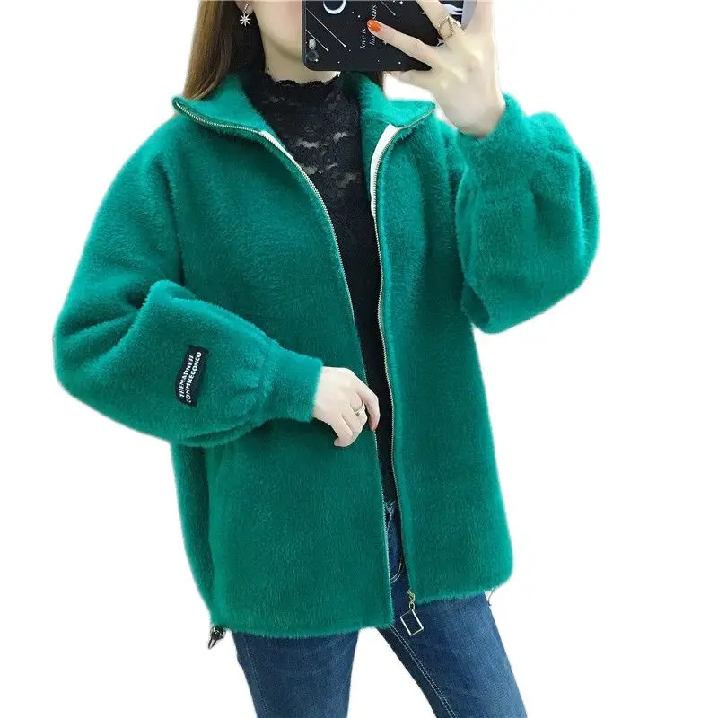 2023 Autumn And Winter New Cardigan Women's Faux Mink Velvet Turtleneck Loose Thick Short Lazy Yestern-style Knitted JacketLady
2023 Autumn And Winter New Cardigan Women's Faux Mink Velvet Turtleneck Loose Thick Short Lazy Yestern-style Knitted JacketLady