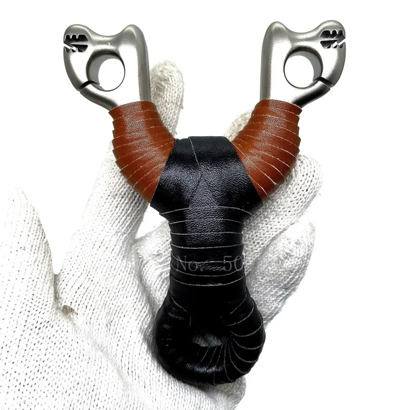 Titanium alloy Hunting Slingshot Outdoor Shooting professional Competition Catapult with Powerful Rubber band
Titanium alloy Hunting Slingshot Outdoor Shooting professional Competition Catapult with Powerful Rubber band