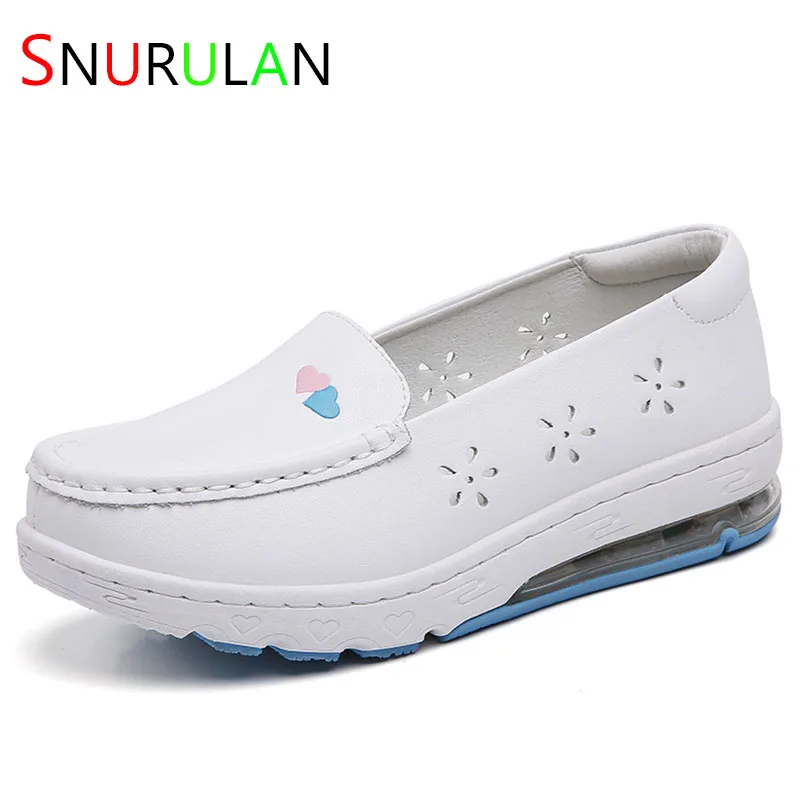 Winter New Woman Nurse Flat Shoes Fashion White Slip on Comfort Moccains Shoes Warm Plush Loafers Women Wedge Platform
Winter New Woman Nurse Flat Shoes Fashion White Slip on Comfort Moccains Shoes Warm Plush Loafers Women Wedge Platform