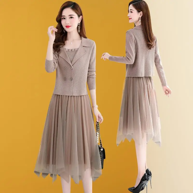 Woman New Spring Long-sleeved Coats Female Two-piece Dresses Suit Ladies Sweater Dress and Wild Loose Knit Cardigan Suits G465
Woman New Spring Long-sleeved Coats Female Two-piece Dresses Suit Ladies Sweater Dress and Wild Loose Knit Cardigan Suits G465
