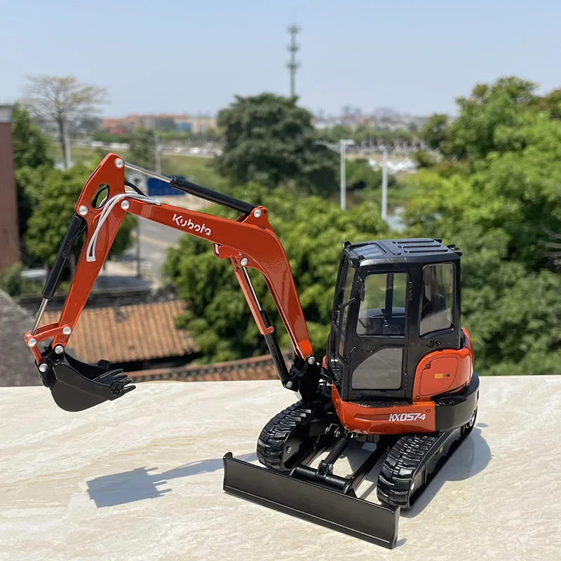 1:24 1:24 Scale Kubota KX057-4 Excavator Alloy Engineering Vehicle Model Adult Child Fans Collectible Gift Toys
1:24 1:24 Scale Kubota KX057-4 Excavator Alloy Engineering Vehicle Model Adult Child Fans Collectible Gift Toys