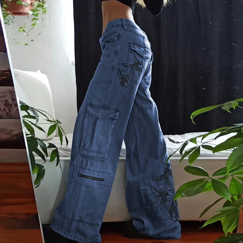 Hippie Punk Harajuku Grunge Y2K Retro Jeans Vintage Printed Blue Cargo Jeans Big Pockets Chic Women Loose Trousers Streetwear
Hippie Punk Harajuku Grunge Y2K Retro Jeans Vintage Printed Blue Cargo Jeans Big Pockets Chic Women Loose Trousers Streetwear