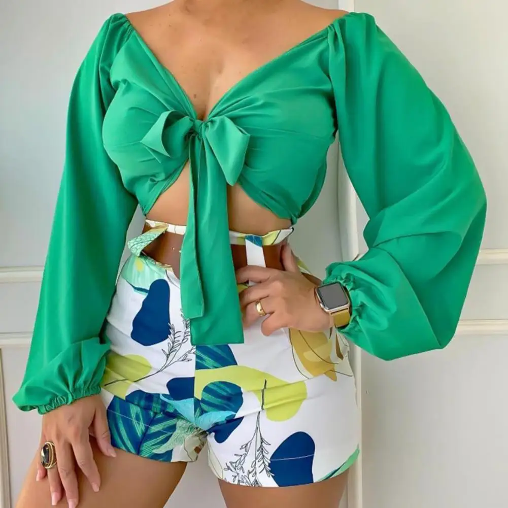 Cotton Linen Women Crop Top Shorts Set 2022 Summer V Neck Lace Up High Waist Short Sets Ladies Sexy Suit ensemble femme 2 pièces
Cotton Linen Women Crop Top Shorts Set 2022 Summer V Neck Lace Up High Waist Short Sets Ladies Sexy Suit ensemble femme 2 pièces