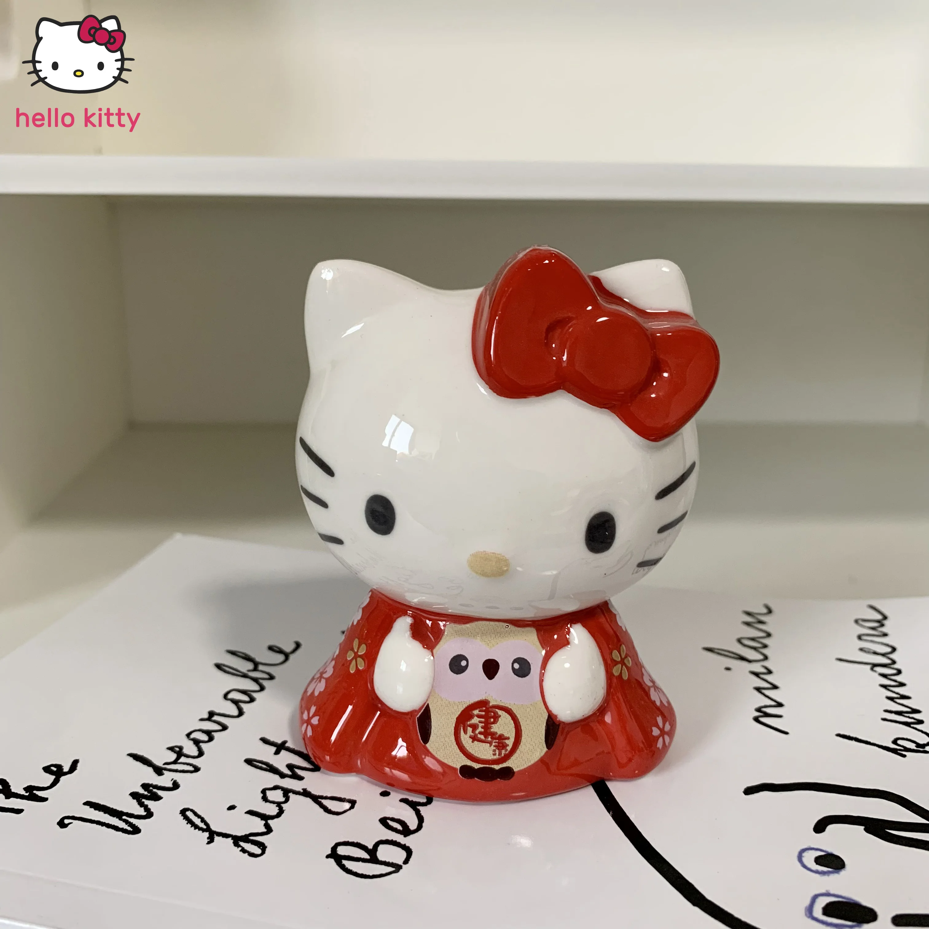 Большой керамический банк для монет Hello Kitty Fortune с полной нагрузкой, коричная цепочка, мелодия, двойная звезда, настольное украшение, подарок
Большой керамический банк для монет Hello Kitty Fortune с полной нагрузкой, коричная цепочка, мелодия, двойная звезда, настольное украшение, подарок