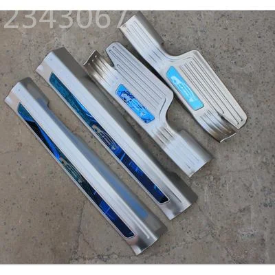 Suitable for 2017-2018 Nissan X-Trail Built-in threshold bar Welcome pedal door sill
Suitable for 2017-2018 Nissan X-Trail Built-in threshold bar Welcome pedal door sill