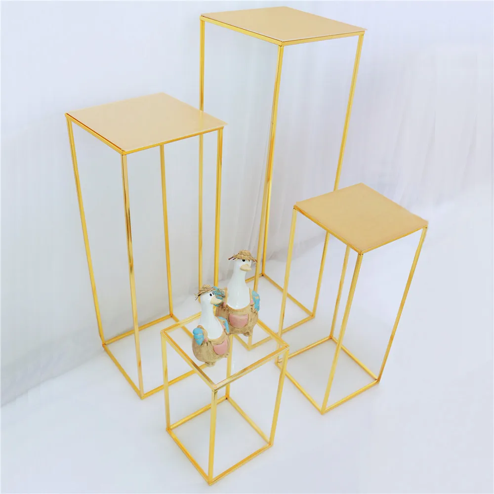 Flone 4pcs/set Shiny Gold Cake Stand with Transparent Acrylic Cover Cuboid Flower Stand Wedding Centerpieces Home Decoration
Flone 4pcs/set Shiny Gold Cake Stand with Transparent Acrylic Cover Cuboid Flower Stand Wedding Centerpieces Home Decoration