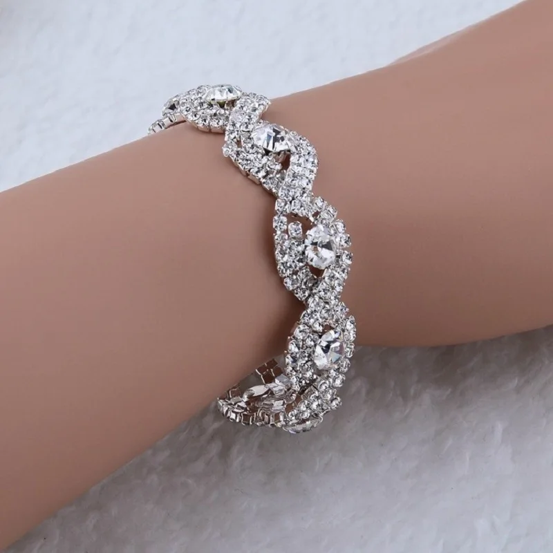 Women Elegant Luxury Bracelet Ladies Unlimited Rhinestone Wrist Chain Birthday Party Gifts Suitable Gifts For Girlfriend
Women Elegant Luxury Bracelet Ladies Unlimited Rhinestone Wrist Chain Birthday Party Gifts Suitable Gifts For Girlfriend