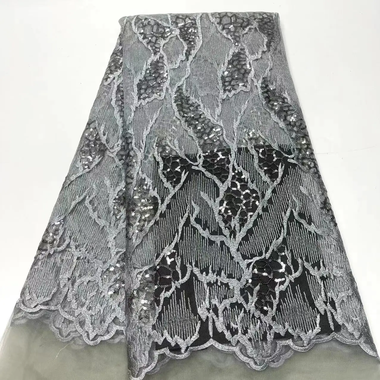Latest African Net Lace Fabric 2022 High Quality Sequines French Mesh Lace Fabric Nigeria Tulle Lace For Wedding Party Dress Sew
Latest African Net Lace Fabric 2022 High Quality Sequines French Mesh Lace Fabric Nigeria Tulle Lace For Wedding Party Dress Sew