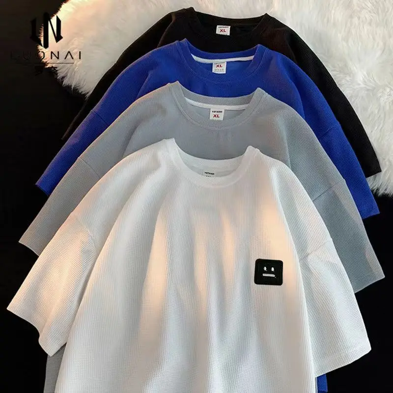 Waffle Casual TShirt Summer Trend Harajuku Men's T Shirt Solid Color Smile Badge High Quality Round Neck Loose Fashion Male Top
Waffle Casual TShirt Summer Trend Harajuku Men's T Shirt Solid Color Smile Badge High Quality Round Neck Loose Fashion Male Top