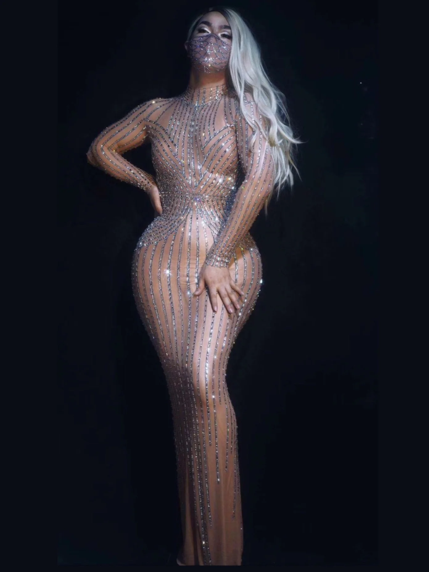 Women Sexy Zipper Dress Shining Nude High Neck Gold Silver Rhinestone Sequins Party Evening Bar Club Stage Costume
Women Sexy Zipper Dress Shining Nude High Neck Gold Silver Rhinestone Sequins Party Evening Bar Club Stage Costume