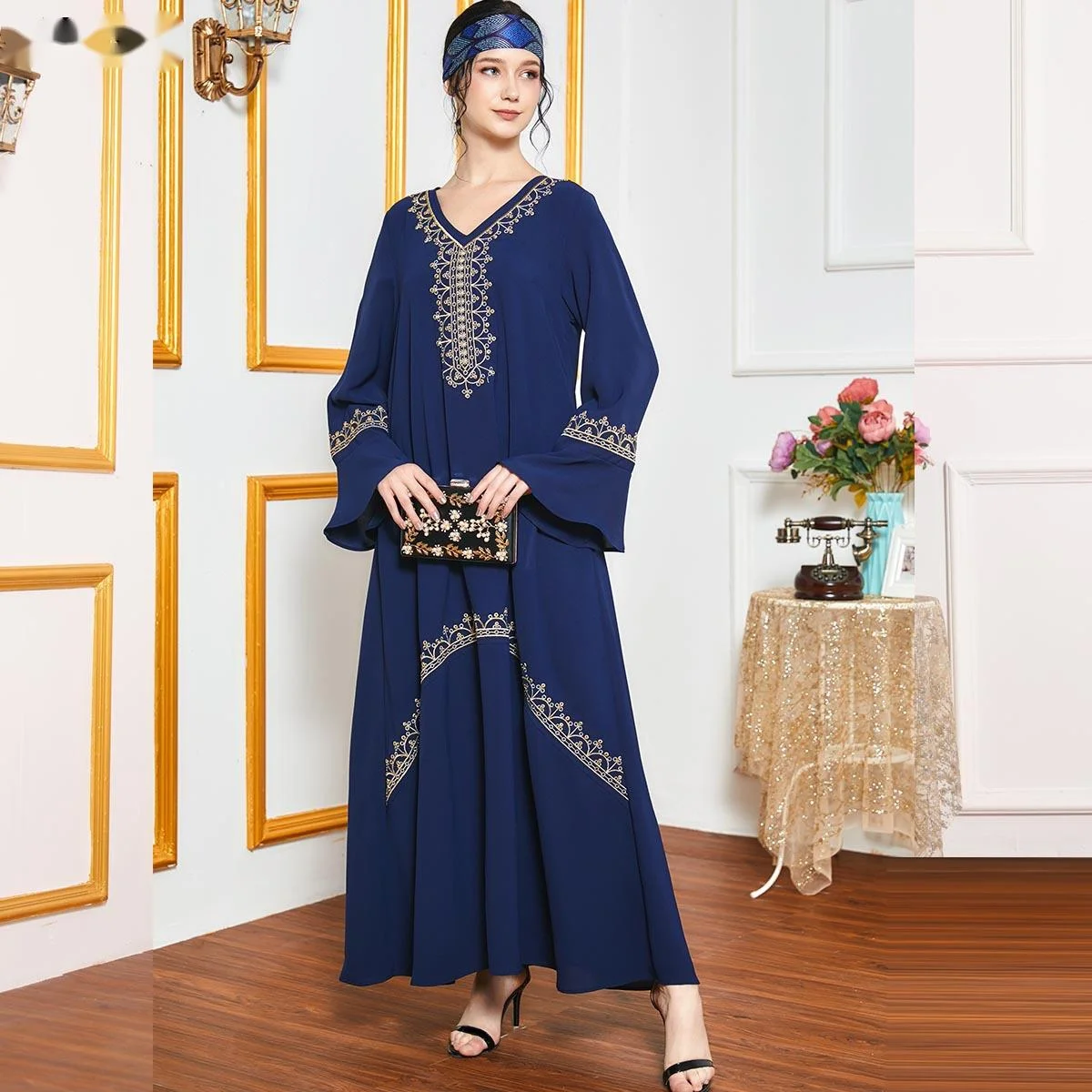Fashion Morrocan Kaftan Dress Heavy Industry Embroidery New Women Dress Temperament French Celebrity Blue Horn Long Sleeve Dress
Fashion Morrocan Kaftan Dress Heavy Industry Embroidery New Women Dress Temperament French Celebrity Blue Horn Long Sleeve Dress