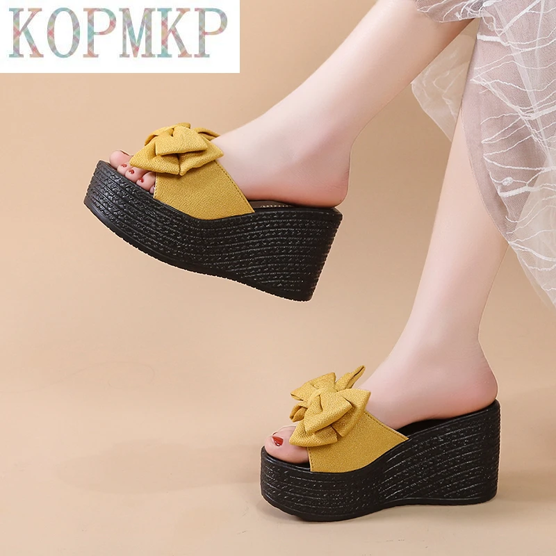 2022 New Slip-On Slippers Women Summer Sandals Toe Platform Butterfly-knot Slide Wedge Slippers Shoes for Women Size 34-43
2022 New Slip-On Slippers Women Summer Sandals Toe Platform Butterfly-knot Slide Wedge Slippers Shoes for Women Size 34-43