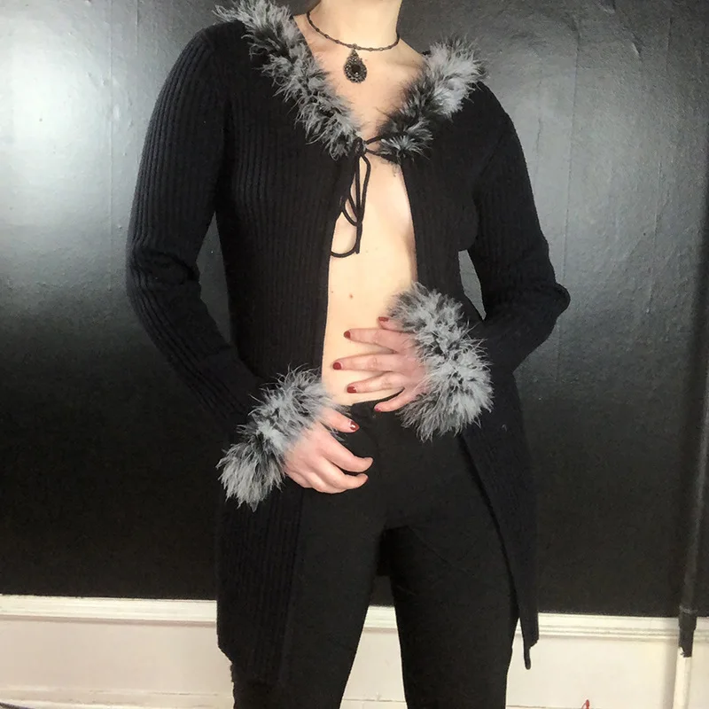 Women Fluffy Turn-down Collar Button Women Black Long Sleeve Warm Cropped Top Lace Up Cardigan goth Tops Y2k Aesthetic knitwear
Women Fluffy Turn-down Collar Button Women Black Long Sleeve Warm Cropped Top Lace Up Cardigan goth Tops Y2k Aesthetic knitwear