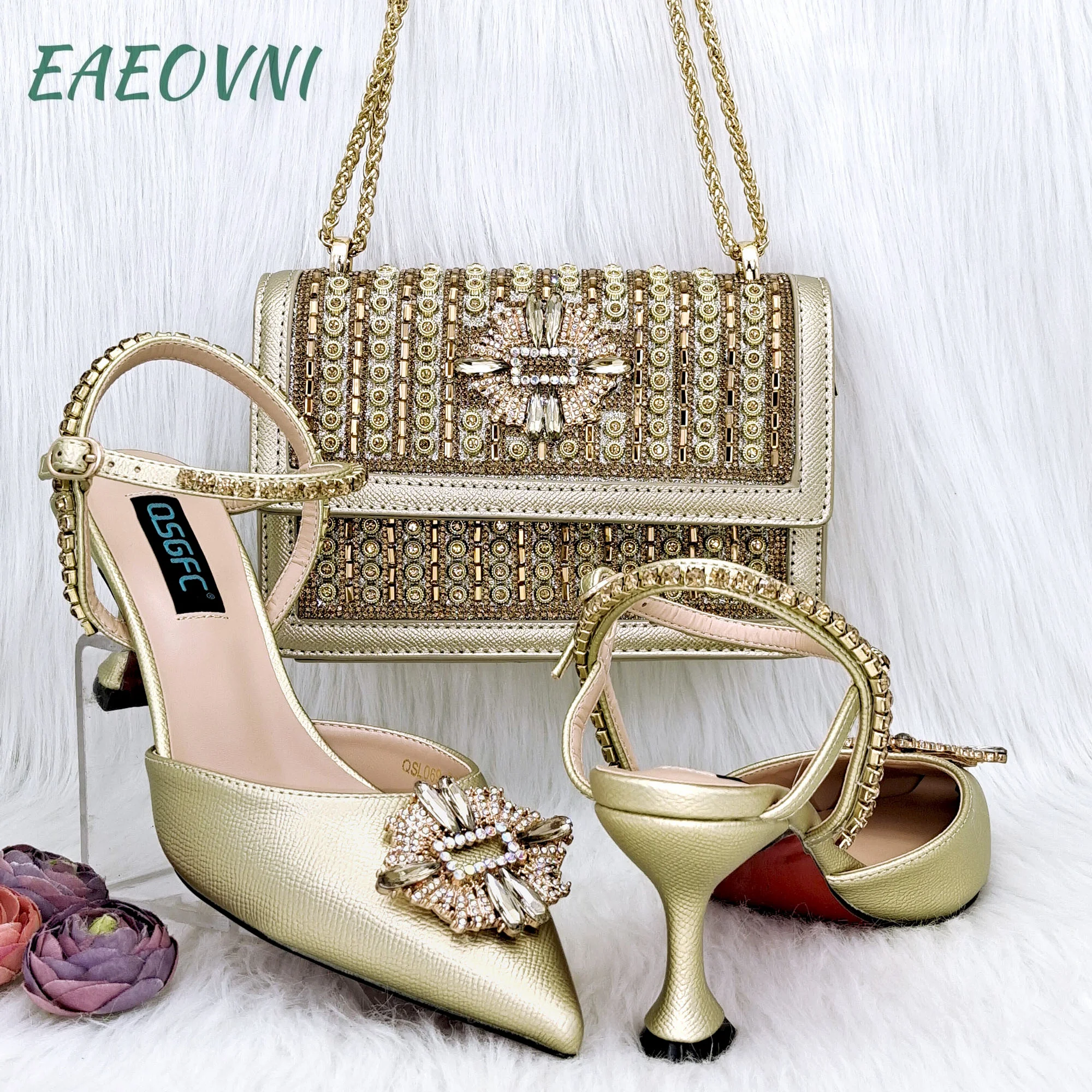 INS Style Italian Design Gold Color Women's Pumps And Bag Full Of Rhinestones In High-Grade Materials For Wedding
INS Style Italian Design Gold Color Women's Pumps And Bag Full Of Rhinestones In High-Grade Materials For Wedding