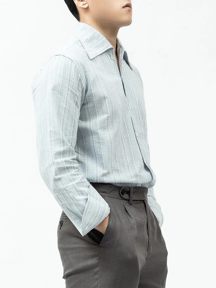 Spring and summer striped seersucker one-piece collar shirt men's pointed collar blue long-sleeved Italian casual slim shirt
Spring and summer striped seersucker one-piece collar shirt men's pointed collar blue long-sleeved Italian casual slim shirt