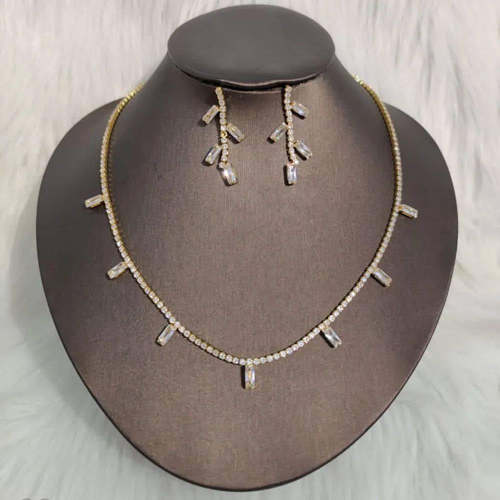 Luxury Crystal Necklace and Earrings Jewelry Set Fashion Women Stone Choker Necklace and Drop Earrings Korea Style Birthday Gift
Luxury Crystal Necklace and Earrings Jewelry Set Fashion Women Stone Choker Necklace and Drop Earrings Korea Style Birthday Gift