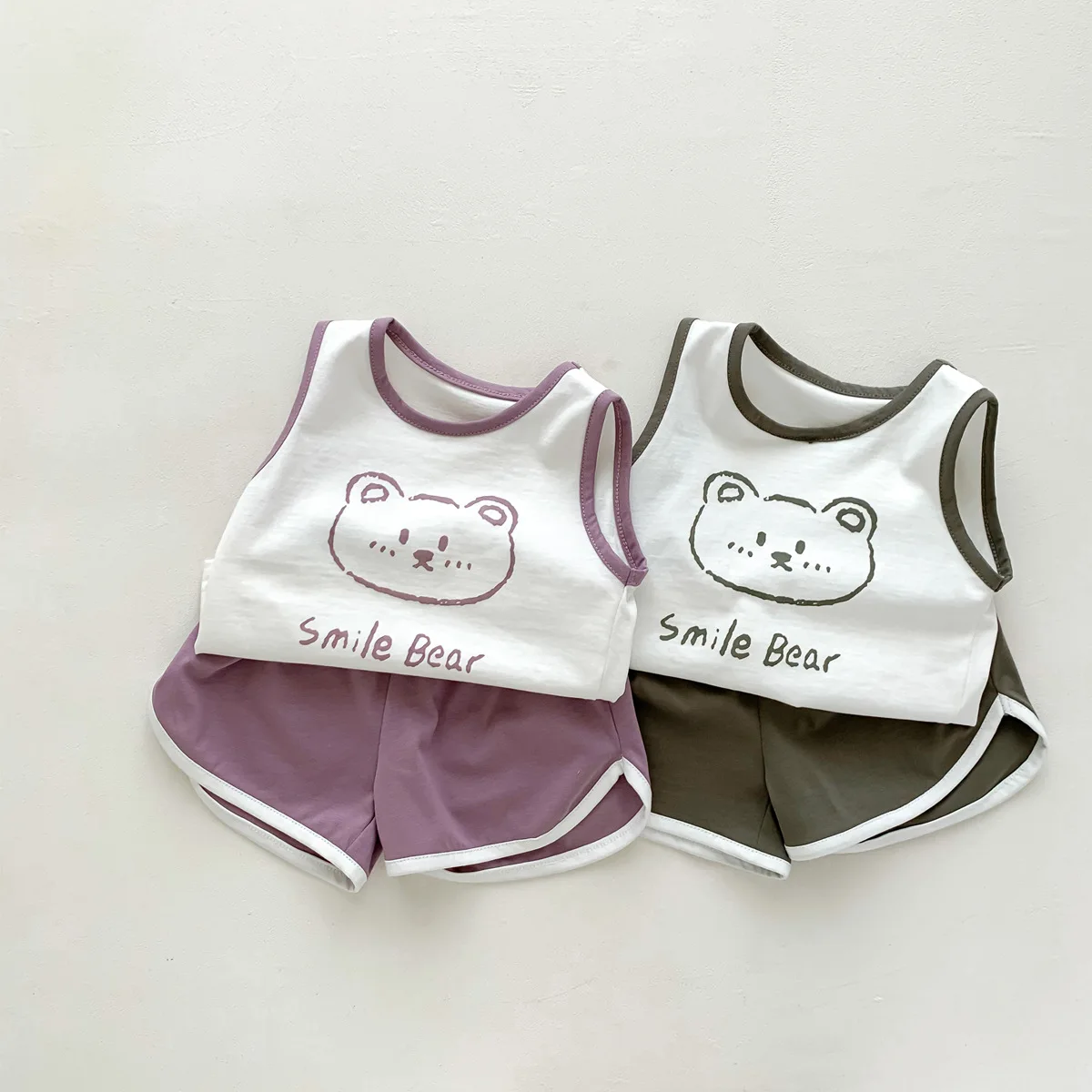 Kid Summer Bear Vest Suit Boy Girl Children Cartoon Sleeveless T-shirt + Shorts 2pcs Baby Casual Cotton Letter Waistcoat Sets
Kid Summer Bear Vest Suit Boy Girl Children Cartoon Sleeveless T-shirt + Shorts 2pcs Baby Casual Cotton Letter Waistcoat Sets
