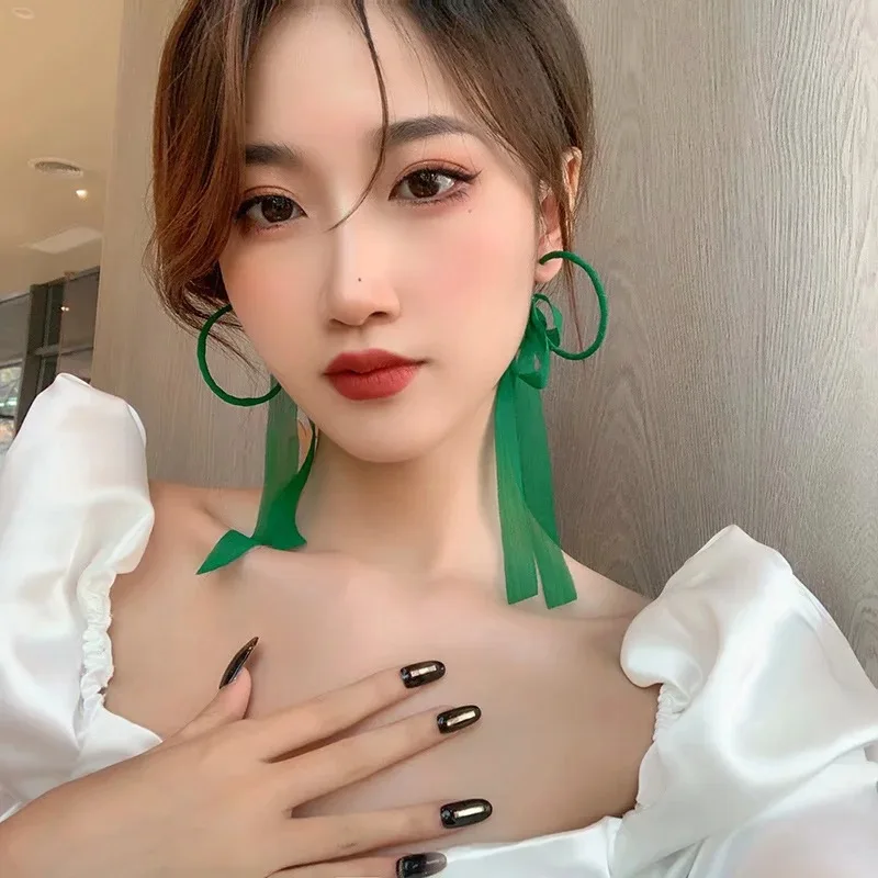 Multicolor Bowknot Hyperbole Women Earrings Senior Long Ribbon Crystal Fashion Drop Earrings Party Jewelry
Multicolor Bowknot Hyperbole Women Earrings Senior Long Ribbon Crystal Fashion Drop Earrings Party Jewelry