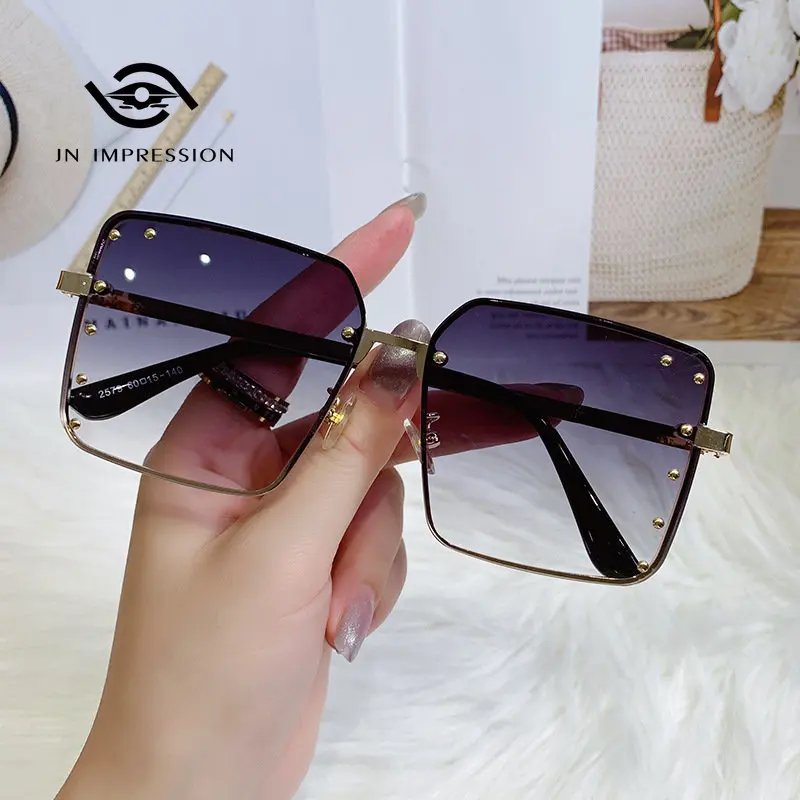 New Fashion Gradient Colors Cut Edge Big Frame Driving Sunglasses Women's Big Face Slimming Sunglasses
New Fashion Gradient Colors Cut Edge Big Frame Driving Sunglasses Women's Big Face Slimming Sunglasses