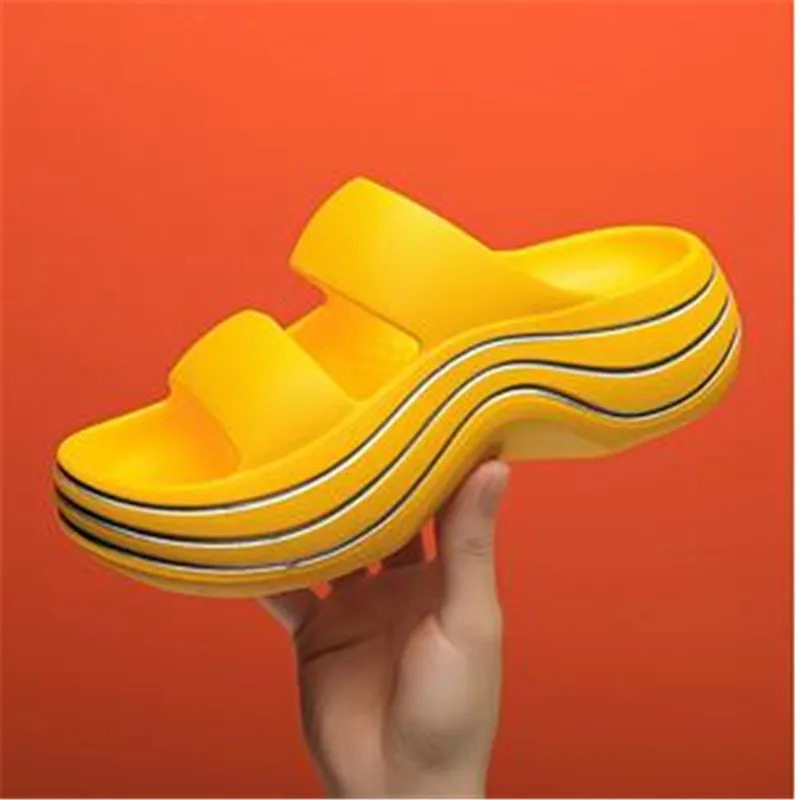 New Slippers Female Summer Home Indoor Slippers Slides Non-Slip Bathroom Slippers Outdoor Beach Sandals Platform Comfy Shoe
New Slippers Female Summer Home Indoor Slippers Slides Non-Slip Bathroom Slippers Outdoor Beach Sandals Platform Comfy Shoe