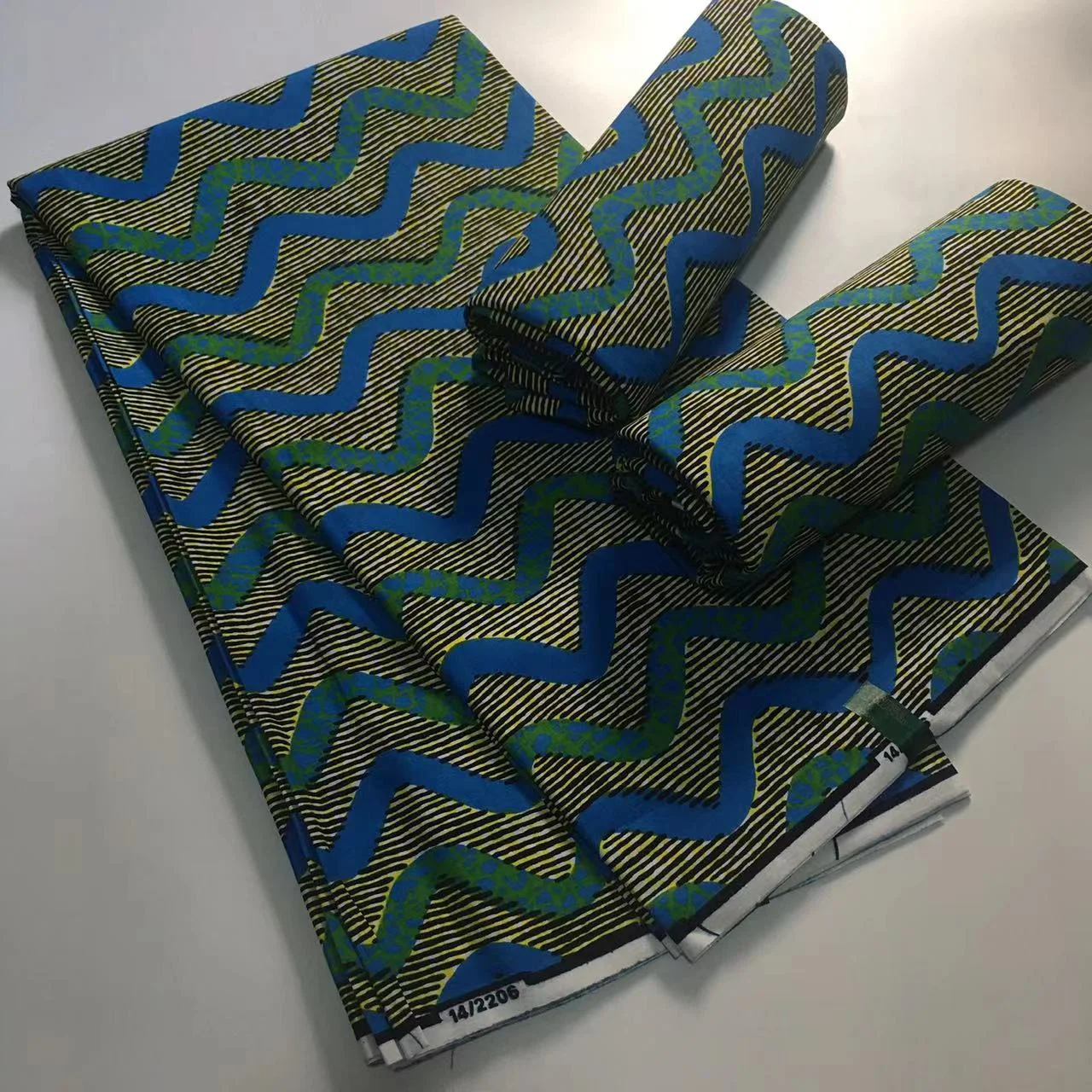100% Cotton High Quality Tissu Pagne Guaranteed Veritable African Real Wax Prints Fabric Ankara Batik Nigeria Style Wax Fabric
100% Cotton High Quality Tissu Pagne Guaranteed Veritable African Real Wax Prints Fabric Ankara Batik Nigeria Style Wax Fabric