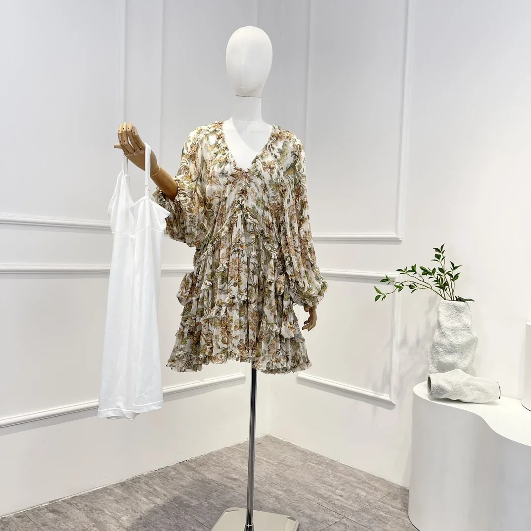 2023 New Arrivals Vintage High Quality Pleated Floral Print Lantern Sleeve V-neck Spring Summer Mini Dress for Women
2023 New Arrivals Vintage High Quality Pleated Floral Print Lantern Sleeve V-neck Spring Summer Mini Dress for Women