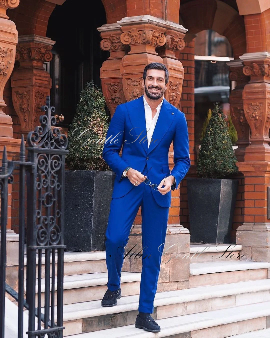 2 Pieces (Jacket+Trousers) Business Men's Suits Set Royal Blue Coat Slim Fitted Outfits Custom Made Pantsuits
2 Pieces (Jacket+Trousers) Business Men's Suits Set Royal Blue Coat Slim Fitted Outfits Custom Made Pantsuits