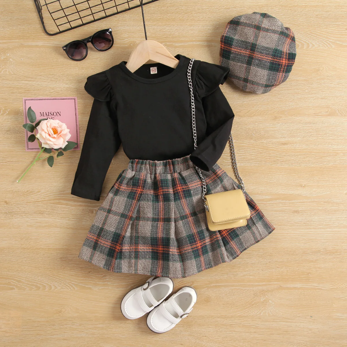 Infant Baby Girls Outfit Set Girls' Pit Stripe Knitted Pullover with Plaid Pleated Skirt and Hat Three Piece Set 
Infant Baby Girls Outfit Set Girls' Pit Stripe Knitted Pullover with Plaid Pleated Skirt and Hat Three Piece Set