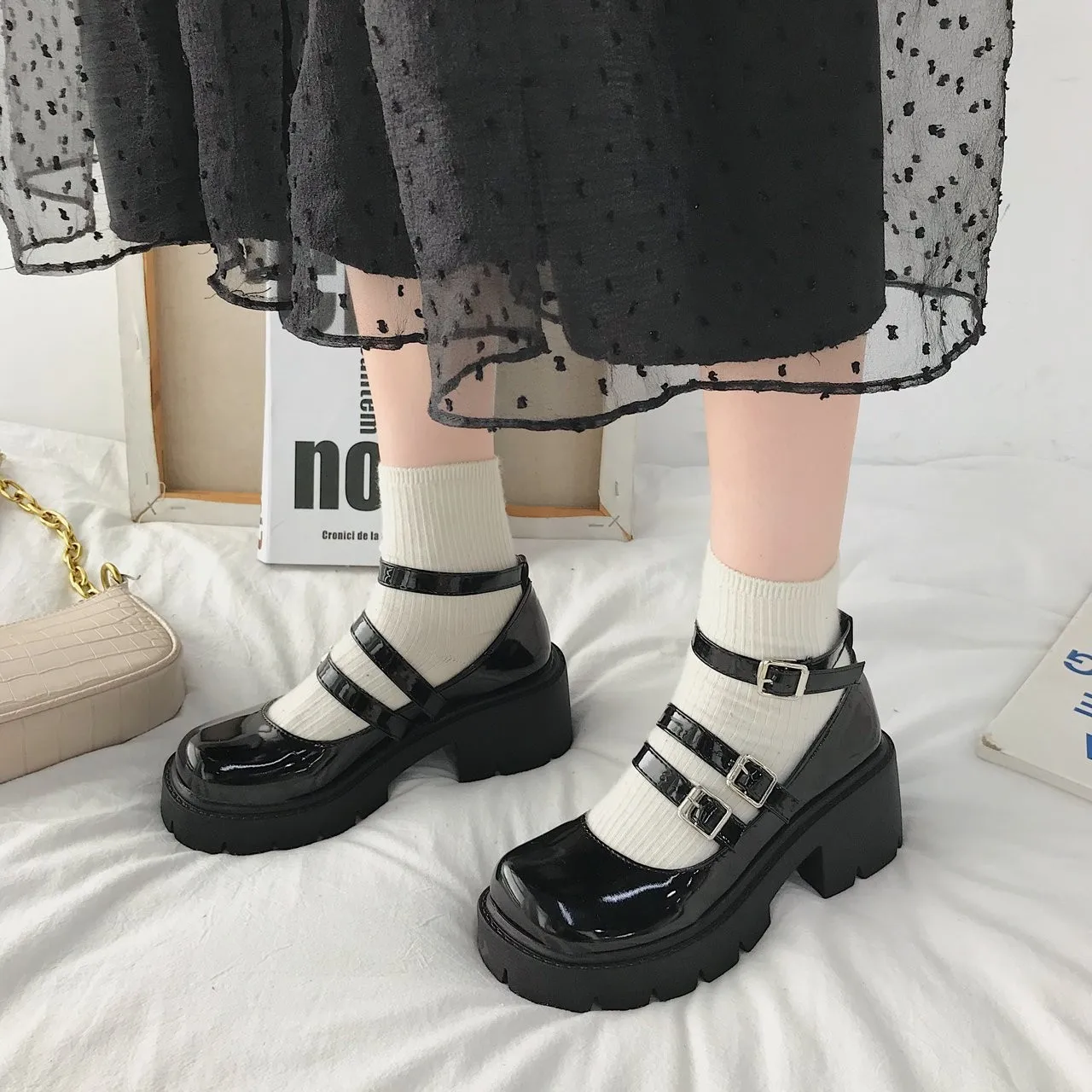 Vintage Lolita Shoes 2022 Japanese Style High Heels Soft Sister Girls Waterproof Platform Student Cosplay Costume Women's Shoes
Vintage Lolita Shoes 2022 Japanese Style High Heels Soft Sister Girls Waterproof Platform Student Cosplay Costume Women's Shoes