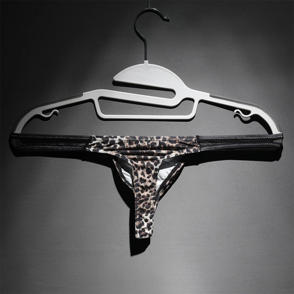 Men Sexy Leopard G-String Man Sexy Underwear T-Back Thongs Printed Underpants Breathable Panties Bikini Trunk Breathable Knicker
Men Sexy Leopard G-String Man Sexy Underwear T-Back Thongs Printed Underpants Breathable Panties Bikini Trunk Breathable Knicker