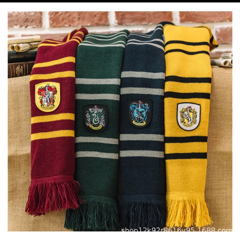 

Cosplay Harries Student Campus Play Hufflepuff Slytherin House Badge Potters School Party Assembly Gift Decoration Accessories