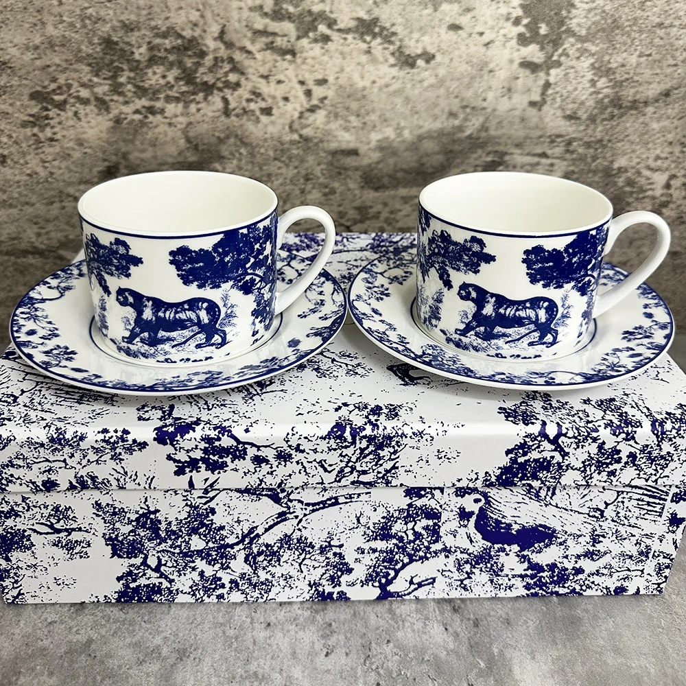 Nordic Design Bone Porcelain Coffee Cups Vintage Ceramic Cups On-glazed Advanced Tea Cups And Saucers Sets Luxury Gifts
Nordic Design Bone Porcelain Coffee Cups Vintage Ceramic Cups On-glazed Advanced Tea Cups And Saucers Sets Luxury Gifts