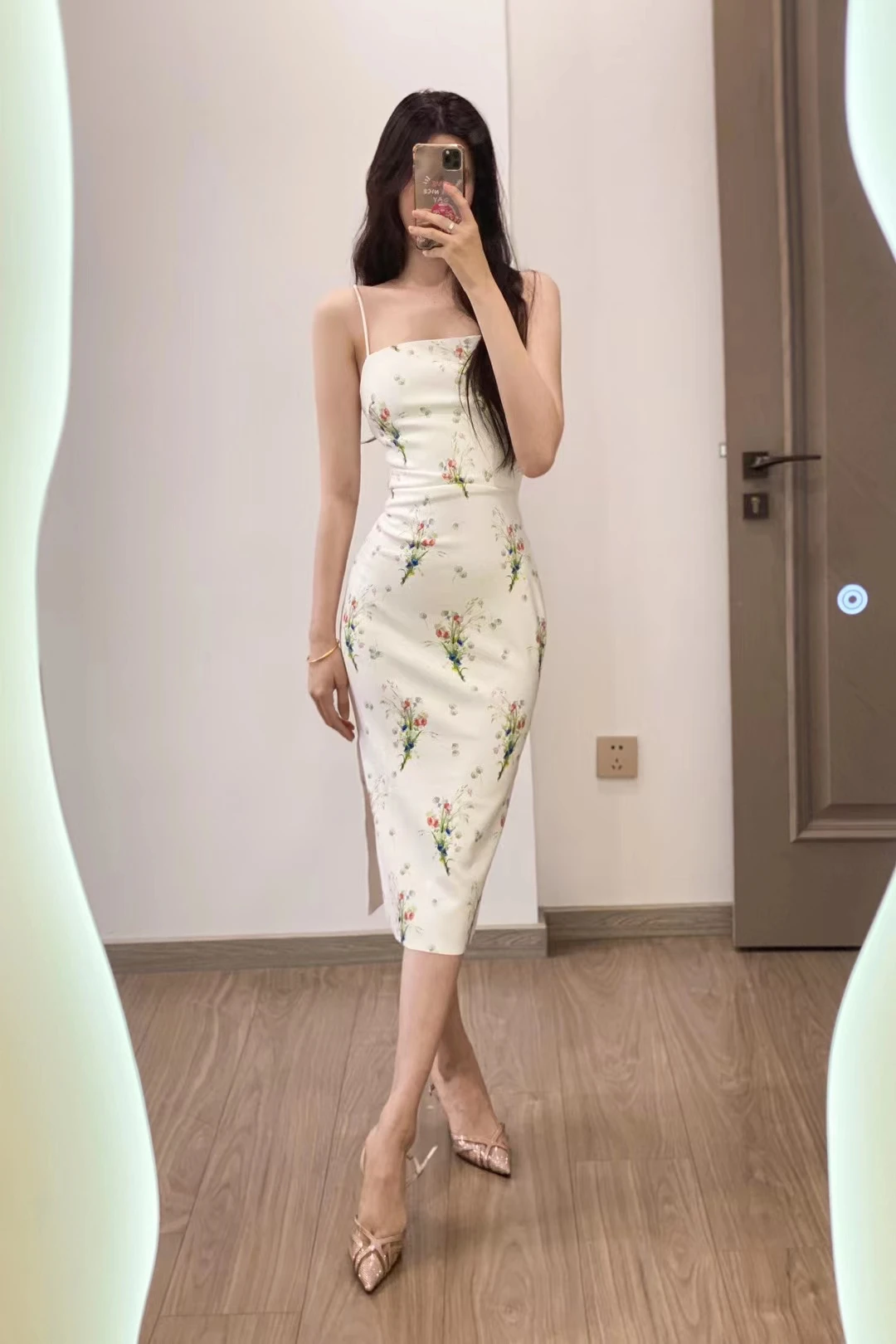 Women Flower Print Fashion Sling Dress Casual High Waist Temperament Slim Female Hem Slit Sleeveless Mid-Length Dress
Women Flower Print Fashion Sling Dress Casual High Waist Temperament Slim Female Hem Slit Sleeveless Mid-Length Dress