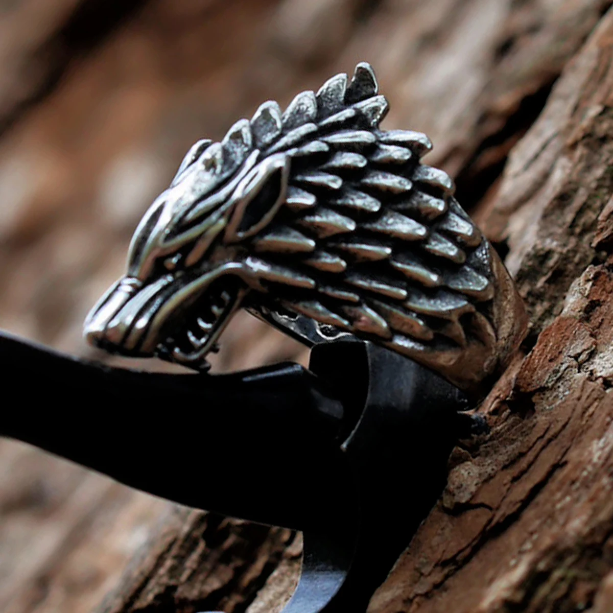 Vikings Odin Wolf Head Ring Men's Stainless Steel Nordic Animal Hip Hop Vintage Rings Punk Fashion Biker Jewelry Gifts Wholesale 
Vikings Odin Wolf Head Ring Men's Stainless Steel Nordic Animal Hip Hop Vintage Rings Punk Fashion Biker Jewelry Gifts Wholesale