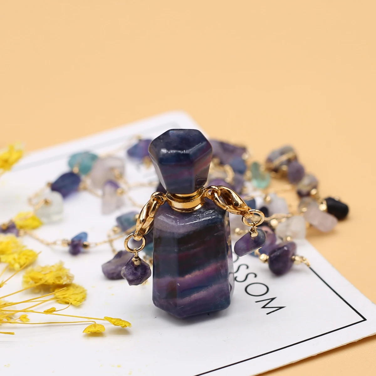 Natural Stone Perfume Bottle Pendant Necklace Fluorite Bottle Long Chip Stone Chain for Party Birthday Gift 17x38x13mm
Natural Stone Perfume Bottle Pendant Necklace Fluorite Bottle Long Chip Stone Chain for Party Birthday Gift 17x38x13mm
