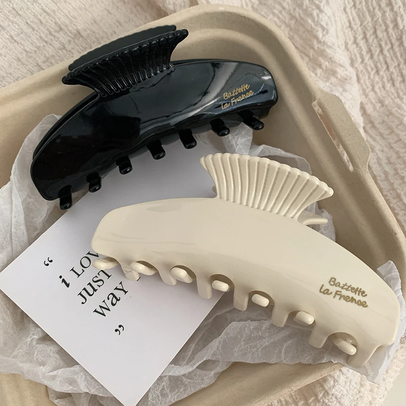 New Creative Design 10.3CM Geometric Scallop Large Hair Clip Claw Rerto Black White Acetic Acid Shark Clip Hair Accessories
New Creative Design 10.3CM Geometric Scallop Large Hair Clip Claw Rerto Black White Acetic Acid Shark Clip Hair Accessories