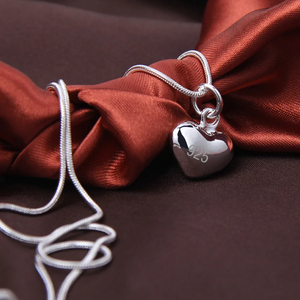 2023 S925 Sterling Silver Solid Small Heart Necklace 18 Inch Snake Chain Necklace For Women Wedding Charm Fashion Jewelry Gift
2023 S925 Sterling Silver Solid Small Heart Necklace 18 Inch Snake Chain Necklace For Women Wedding Charm Fashion Jewelry Gift