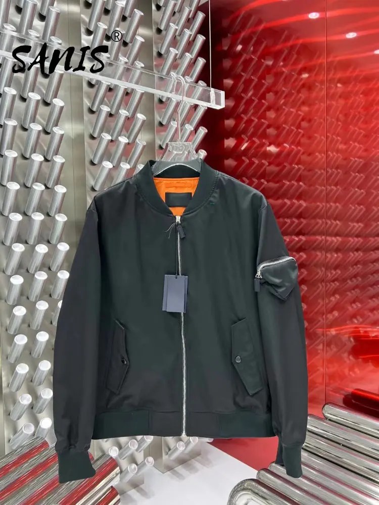2023 Spring highest quality metal triangle label pocket bag flight jacket jacket bomber jacket men clothing jackets for men
2023 Spring highest quality metal triangle label pocket bag flight jacket jacket bomber jacket men clothing jackets for men