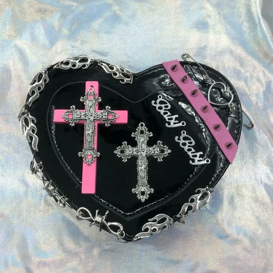 Крутая женская готическая сумка через плечо Love Heart, модные дизайнерские женские сумки-мессенджеры с заклепками, женские маленькие сумочки с...
Крутая женская готическая сумка через плечо Love Heart, модные дизайнерские женские сумки-мессенджеры с заклепками, женские маленькие сумочки с...