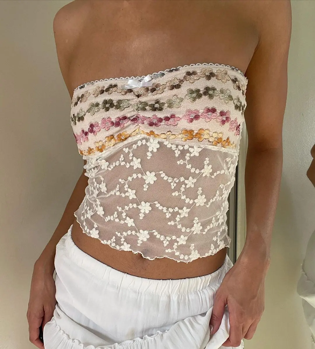 Women's Crop Vest Tops Sleeveless Off Shoulder Floral See Through Casual Party Summer Camis Spring Shirt Streetwear Y2k
Women's Crop Vest Tops Sleeveless Off Shoulder Floral See Through Casual Party Summer Camis Spring Shirt Streetwear Y2k