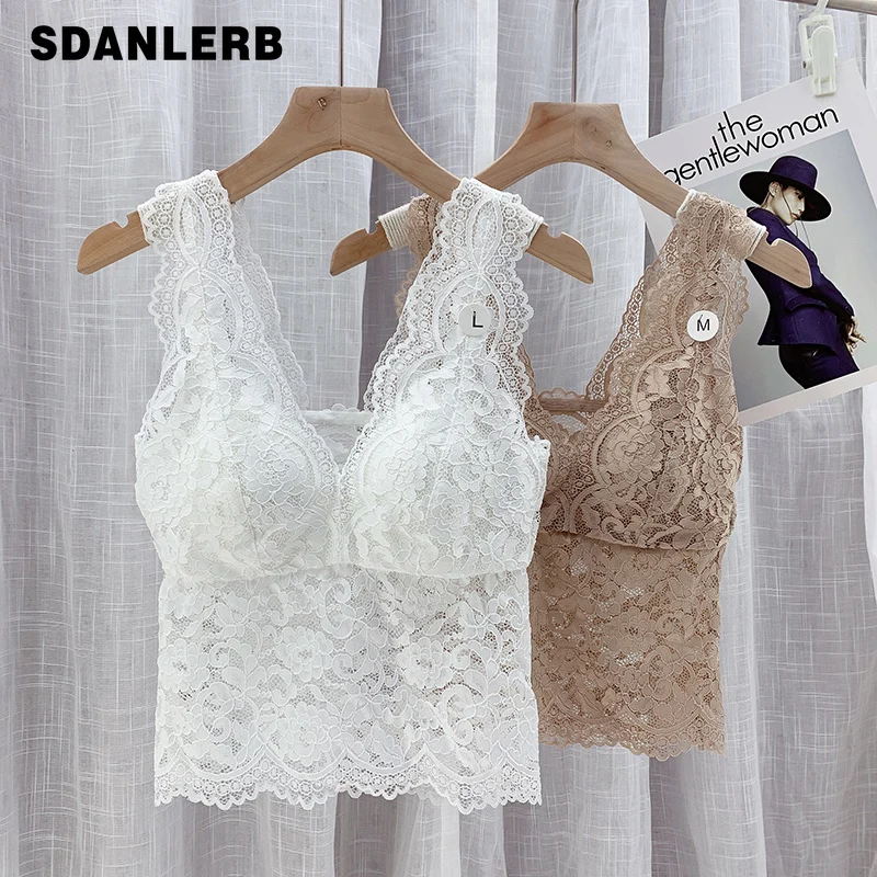 Lace Vest Chest Pad French Style One-Piece Cup Hollow Sexy V-neck Tank Tops Beauty Back Strap Underwear Basic Shirt Bra
Lace Vest Chest Pad French Style One-Piece Cup Hollow Sexy V-neck Tank Tops Beauty Back Strap Underwear Basic Shirt Bra