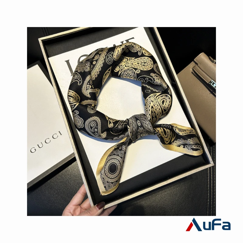 Spring classic cashew flower 100% real mulberry silk scarf female high-grade temperament square scarf light luxury retro silk
Spring classic cashew flower 100% real mulberry silk scarf female high-grade temperament square scarf light luxury retro silk