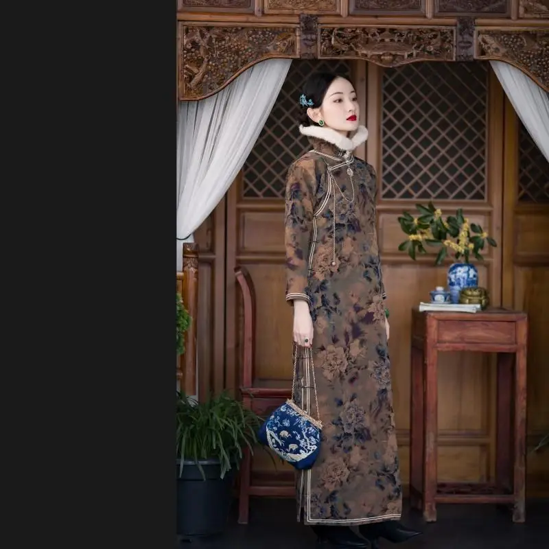 2023 Winter Ethnic Style Cotton Yuanbao Collar Thick Long Sleeve Cheongsam Chinese Dress Woman Improved Vintage Vestido Qipao
2023 Winter Ethnic Style Cotton Yuanbao Collar Thick Long Sleeve Cheongsam Chinese Dress Woman Improved Vintage Vestido Qipao